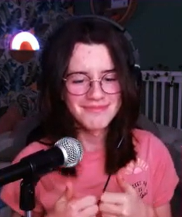 Friend Or Clout! tweet media