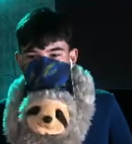 Friend Or Clout! tweet media