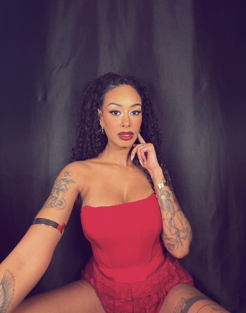 Miss B. Nasty 👑 tweet media