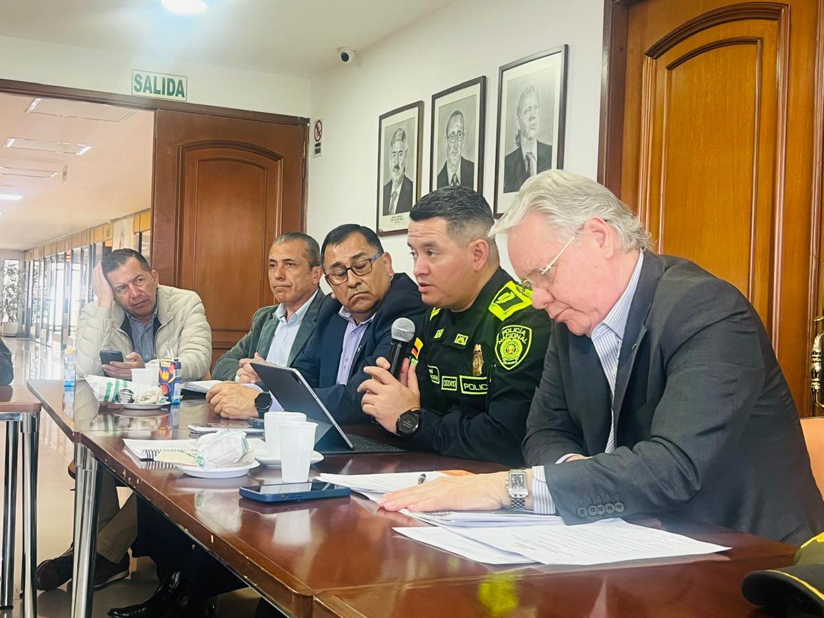 Dirección de Tránsito y Transporte tweet media