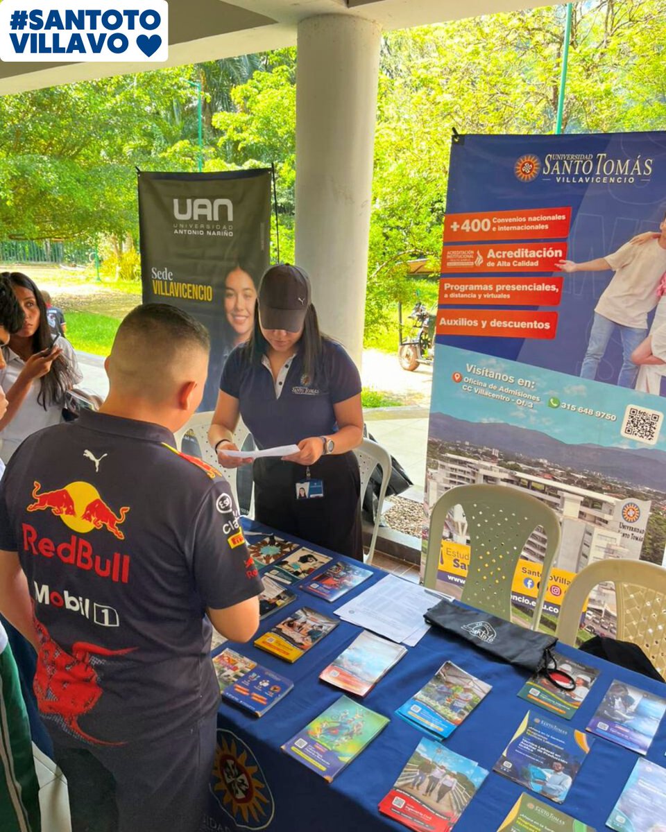 Participamos en la Feria Universitaria realizada en el municipio de Puerto Gaitán, un espacio donde compartimos nuestra oferta académica con estudiantes y comunidad en general 🙌

#FeriaUniversitaria #PuertoGaitan #EducaciónSuperior #SantotoVillavicencio #universidad