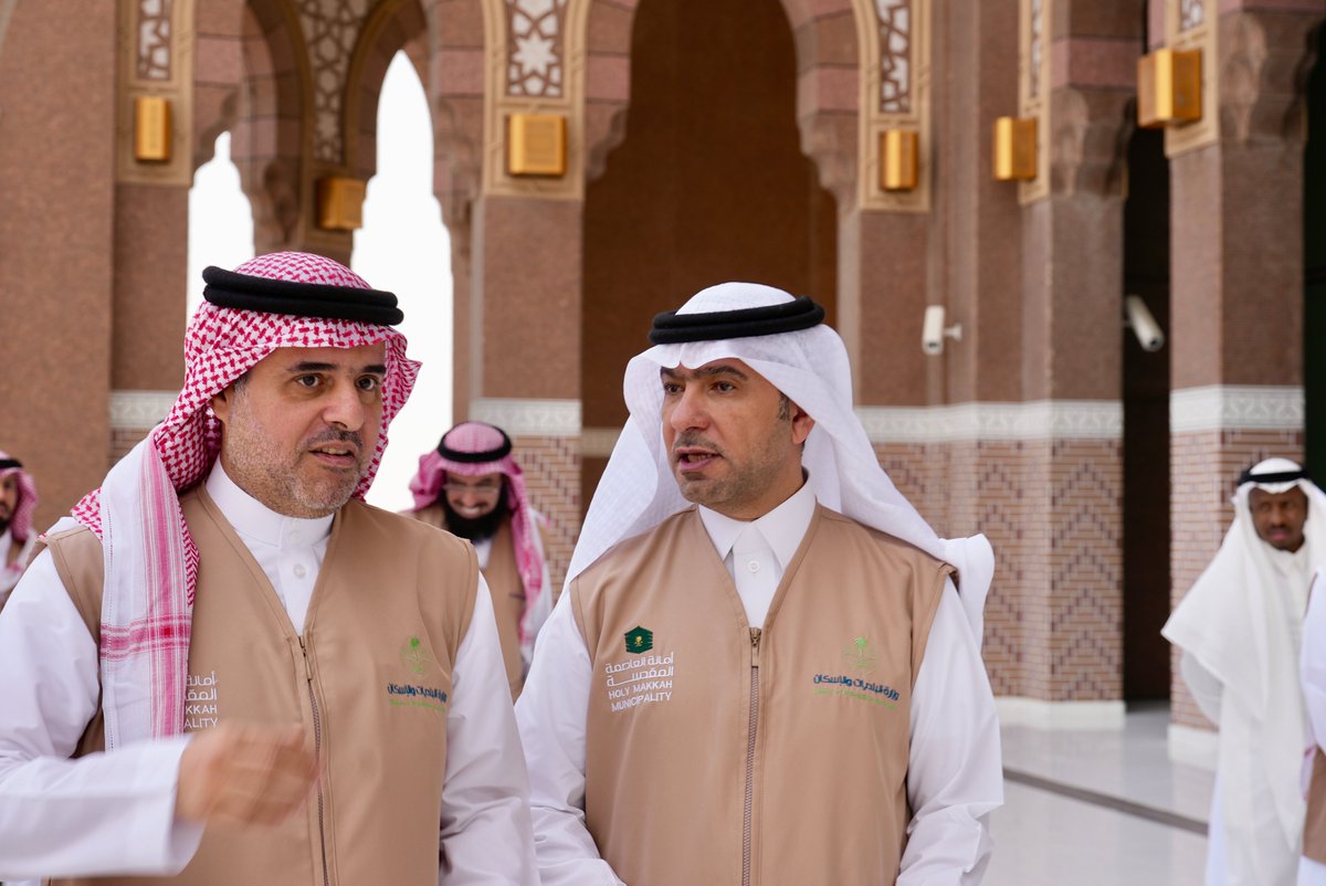 majedhogail's tweet photo. في #مكة_المكرمة تتجدد مسؤوليتنا لتقديم خدمات ترتقي لتطلعات المواطنين والمقيمين، وتُسهّل رحلة ضيوف الرحمن في كل تفاصيلها.

نعمل في منظومة البلديات والإسكان عبر @holymakkah على رفع كفاءة المرافق، وتسريع الإنجاز، واستدامة التنمية، إيمانًا بأن جودة الخدمات تنعكس على جودة التجربة.