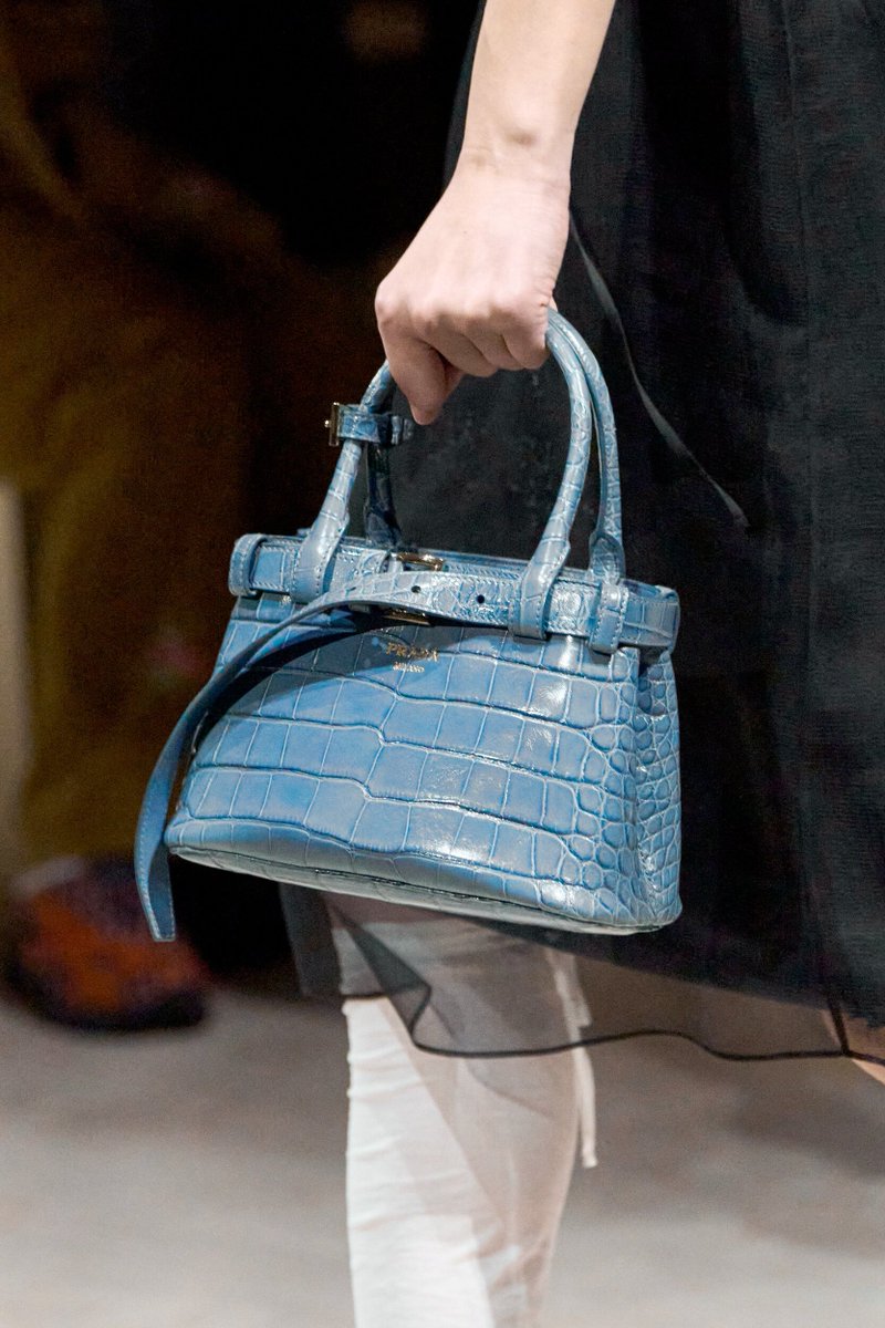 The BAGS at ✨Prada✨ Fall/Winter 2026.🪡