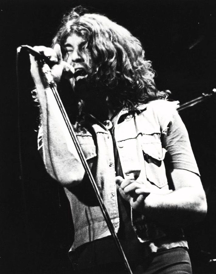 Deep Purple - Sometimes I Feel Like Screaming youtu.be/kuiobOjT7yQ?si… via <a href="/YouTube/">YouTube</a>

🔥💣