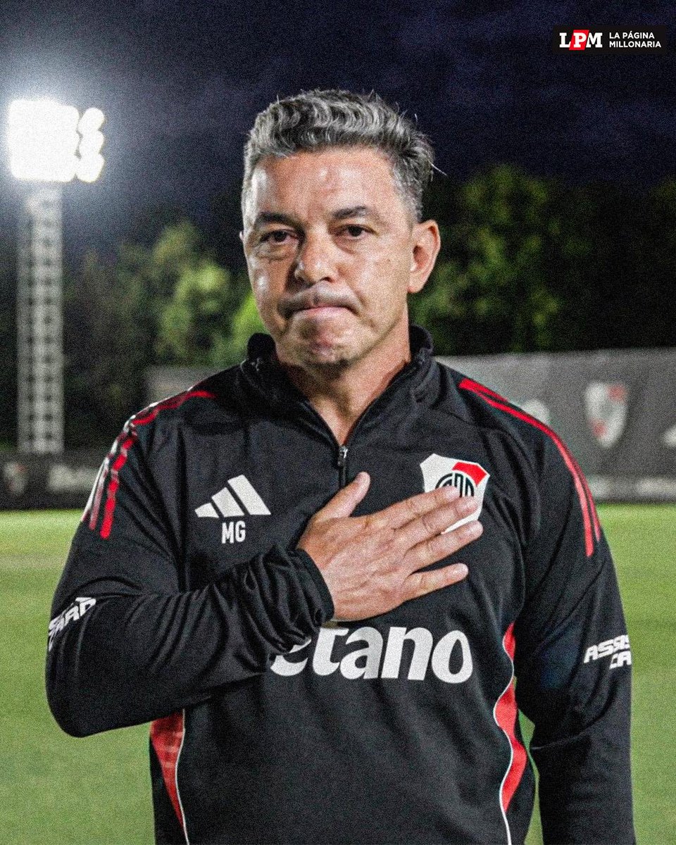 A este tipo acá lo llamaron soberbio, fracasado, gagá, borracho, ladrón, y tantas cosas más. Hinchas de River, eh? No me lo contó nadie, lo leí yo. Lo defendí y lo seguiré haciendo a capa y espada. Para mí la figura más grande y por afano de River Plate. Hoy se va. Callen y vean.