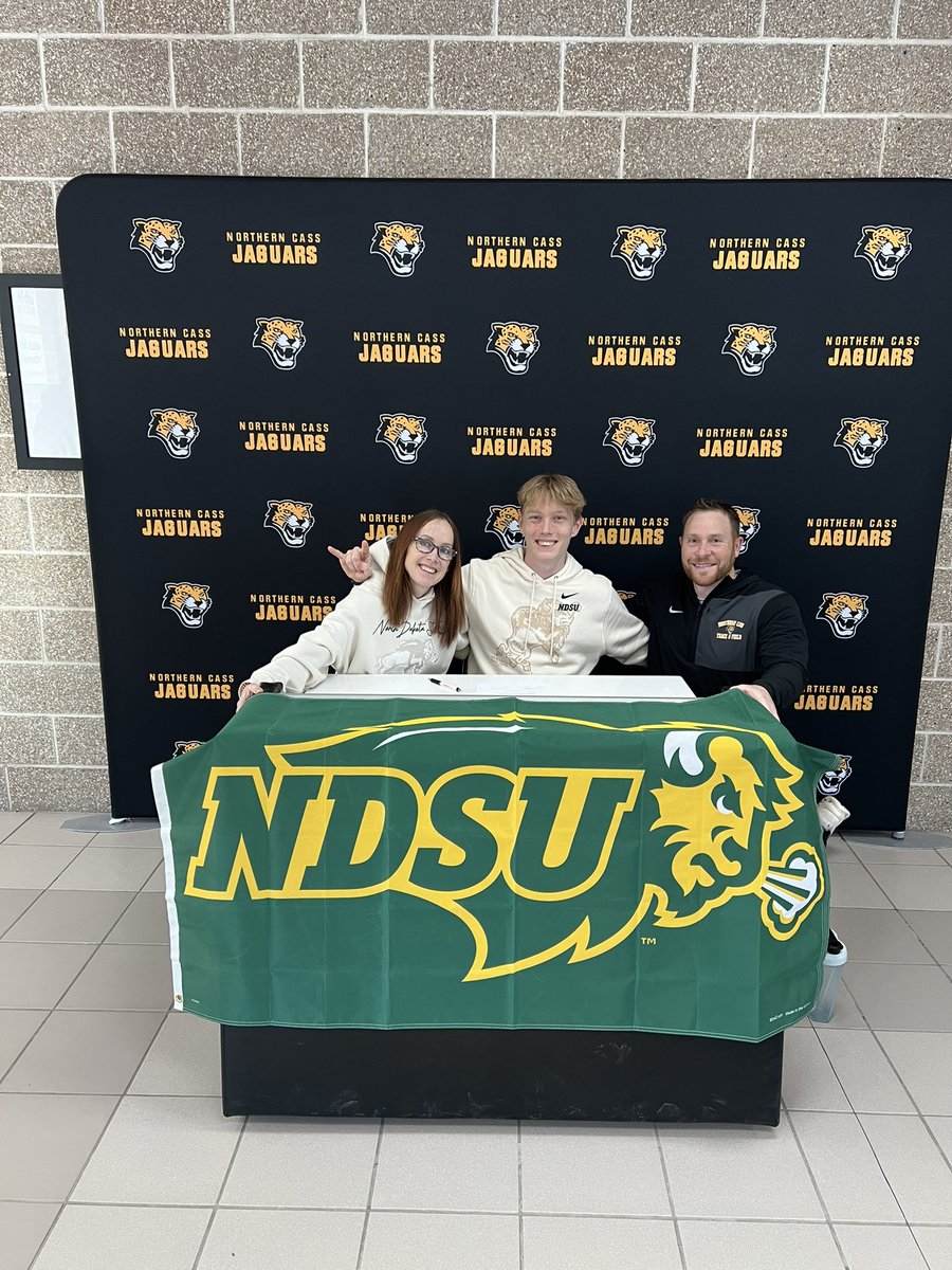 Jaguar AD tweet media