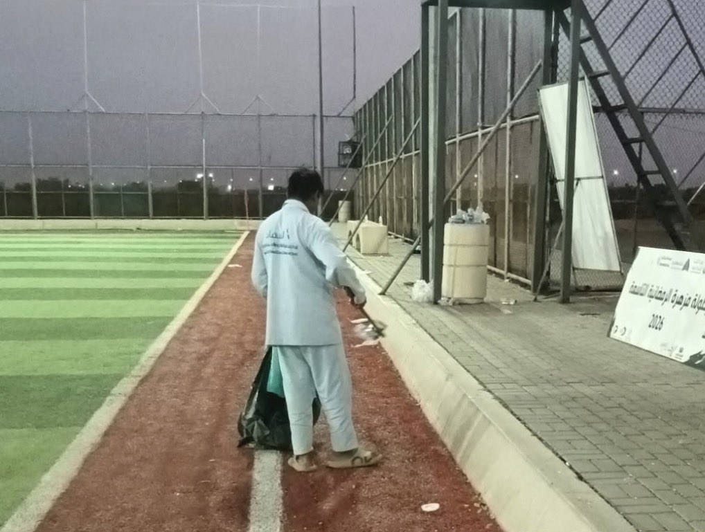 أعمال يومية | 📸

بتوجيهات ومتابعة مباشرة من سعادة رئيس البلدية، تواصل #بلدية_المضايا ممثلةً بإدارة الصحة العامة تنفيذ أعمالها اليومية في أعمال النظافة داخل الأحياء والقرى والساحات العامة، بما يسهم في رفع مستوى الخدمات البلدية وتحسين المشهد الحضري.
