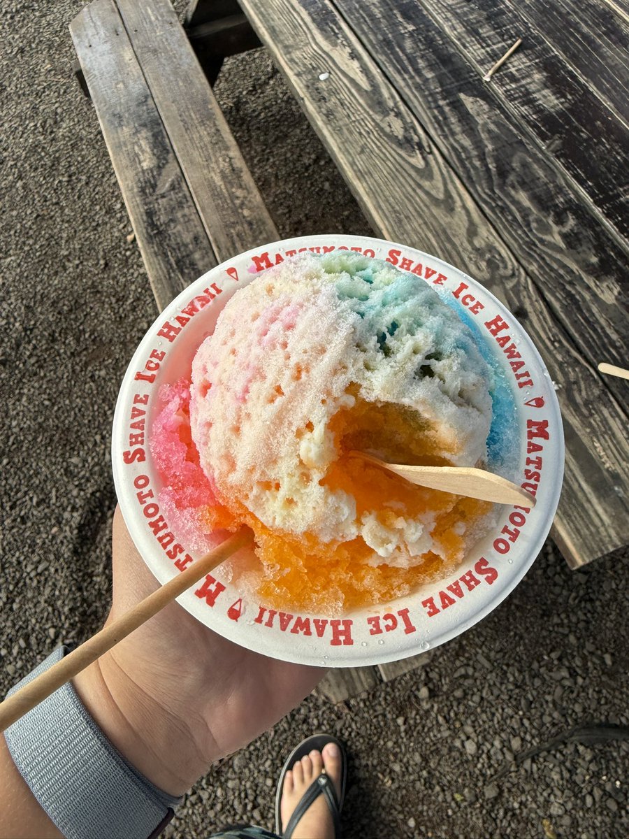 offmylawn tweet media