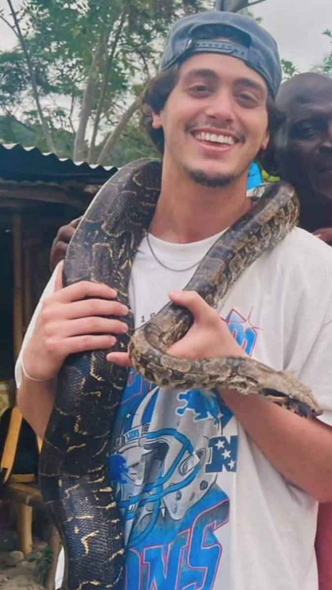 garrettlogan 💭 tweet media