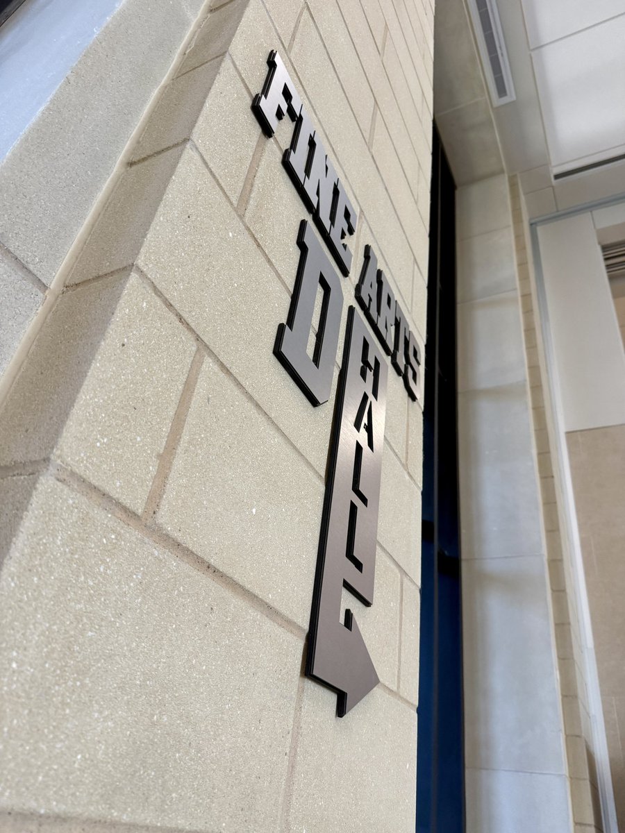 Waterboy_Miles's tweet image. Hallways, upgraded. 🔥

@waterboy_tx installed bold 3D directional signage at Memorial HS in @friscoisd —cleaner look, easier navigation, less confusion.
Want this on your campus? Let’s talk. #WeBrandBig #WaterboyGraphics #WhenCultureMatters #CampusBranding #Branding