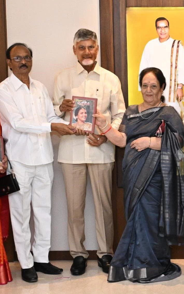 LAKSHMIVENUGOPAL 🌞 tweet media