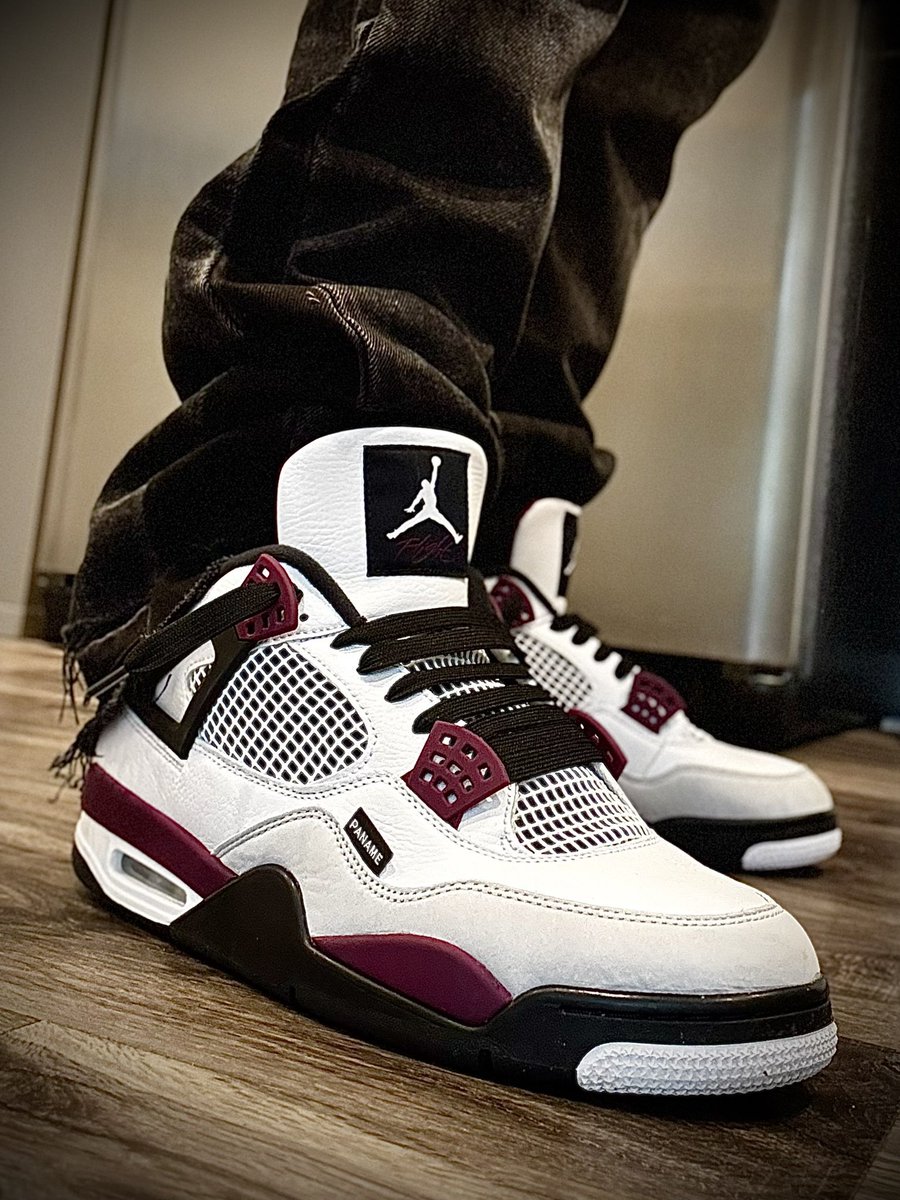 psg jordan 4 on feet