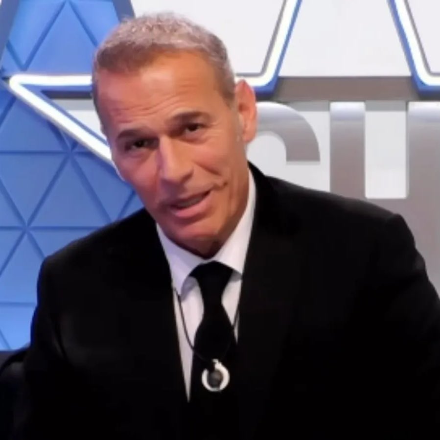 ¿quién quieres que gane?

🔁 Anita
❤️ Carlos

#GHDúoFinalistas