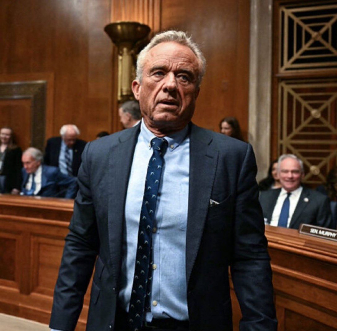 JFKrevelation's tweet image. Who else enjoys Robert F Kennedy Jr exposing all of these Democrat Senators to their face ?

REPOST AND FOLLOW @JFKrevelation