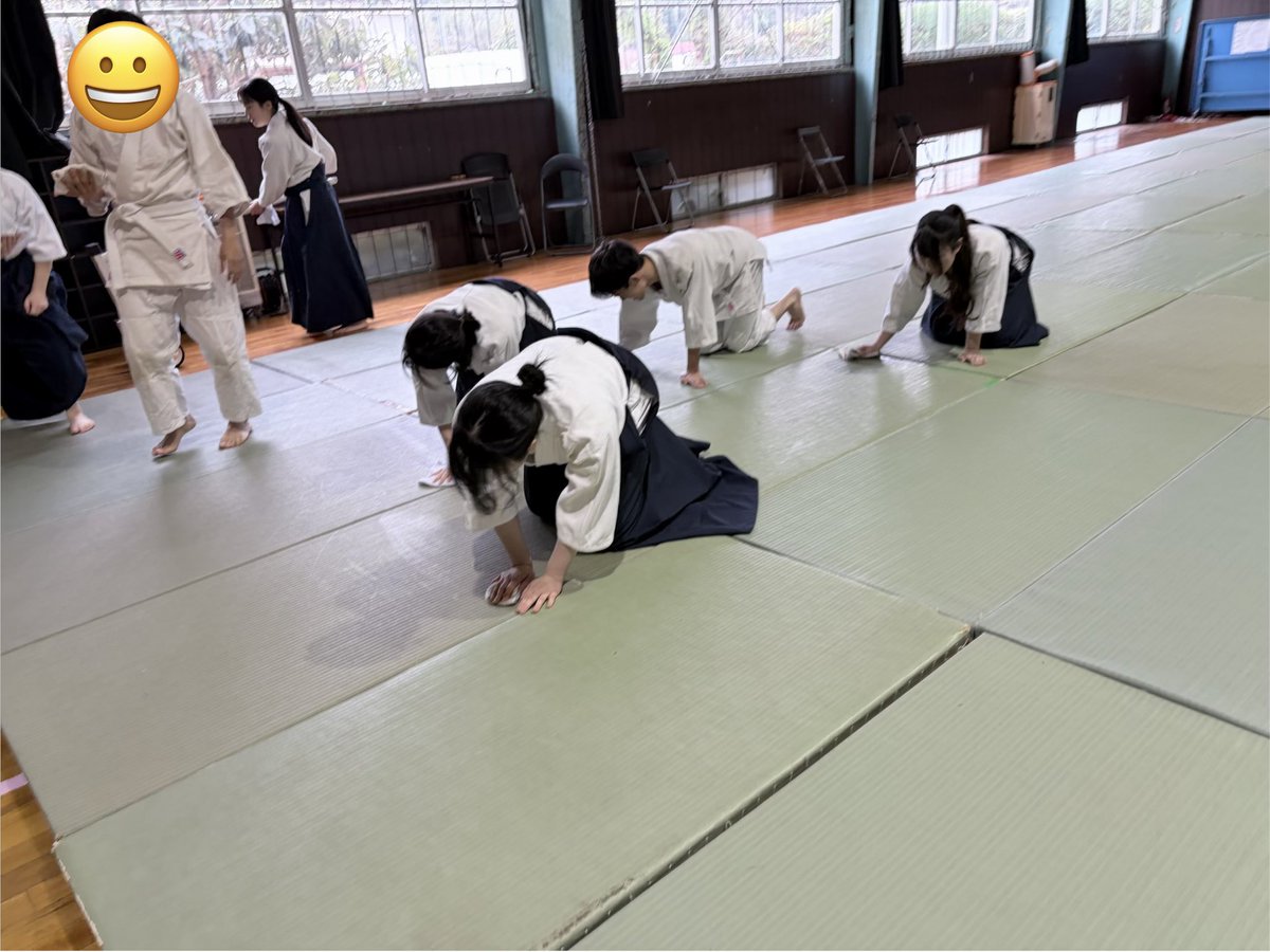 hit_aiki's tweet photo. 【春遠征1日目！】
先日から春遠征が始まりました！
いつもと違う道場で勝手が違うところも多いですが、頑張ります💪

#春から一橋
#合気道 https://t.co/vMBvQ2ArZR
