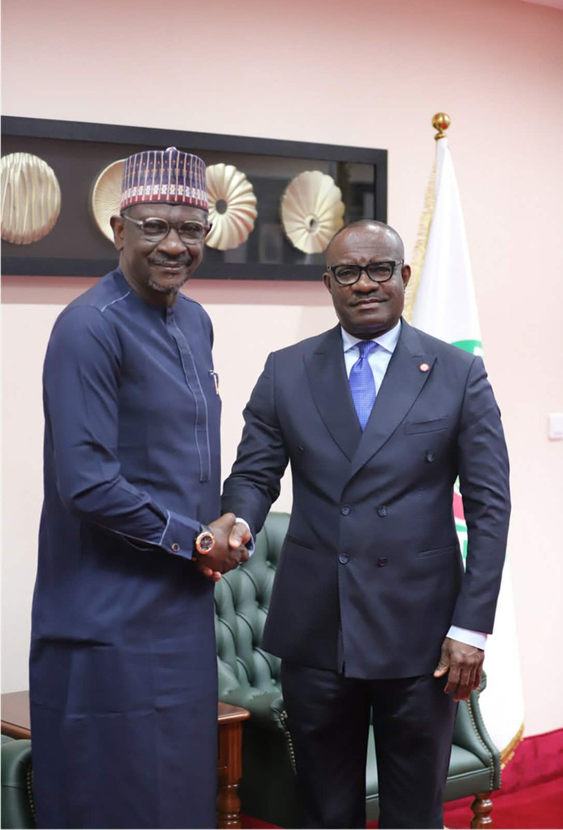 NeximBank's tweet photo. NEXIM MD/CE, Mr. Abba Bello, alongside the Executive Director, Business Development, Hon. Stella Okotete, paid a strategic visit to the President of the ECOWAS Bank for Investment and Development (EBID)Dr. George Agyekum Donkor, at the Bank’s Headquarters in Lomé, Togo, on... https://t.co/b9CekAyMjD