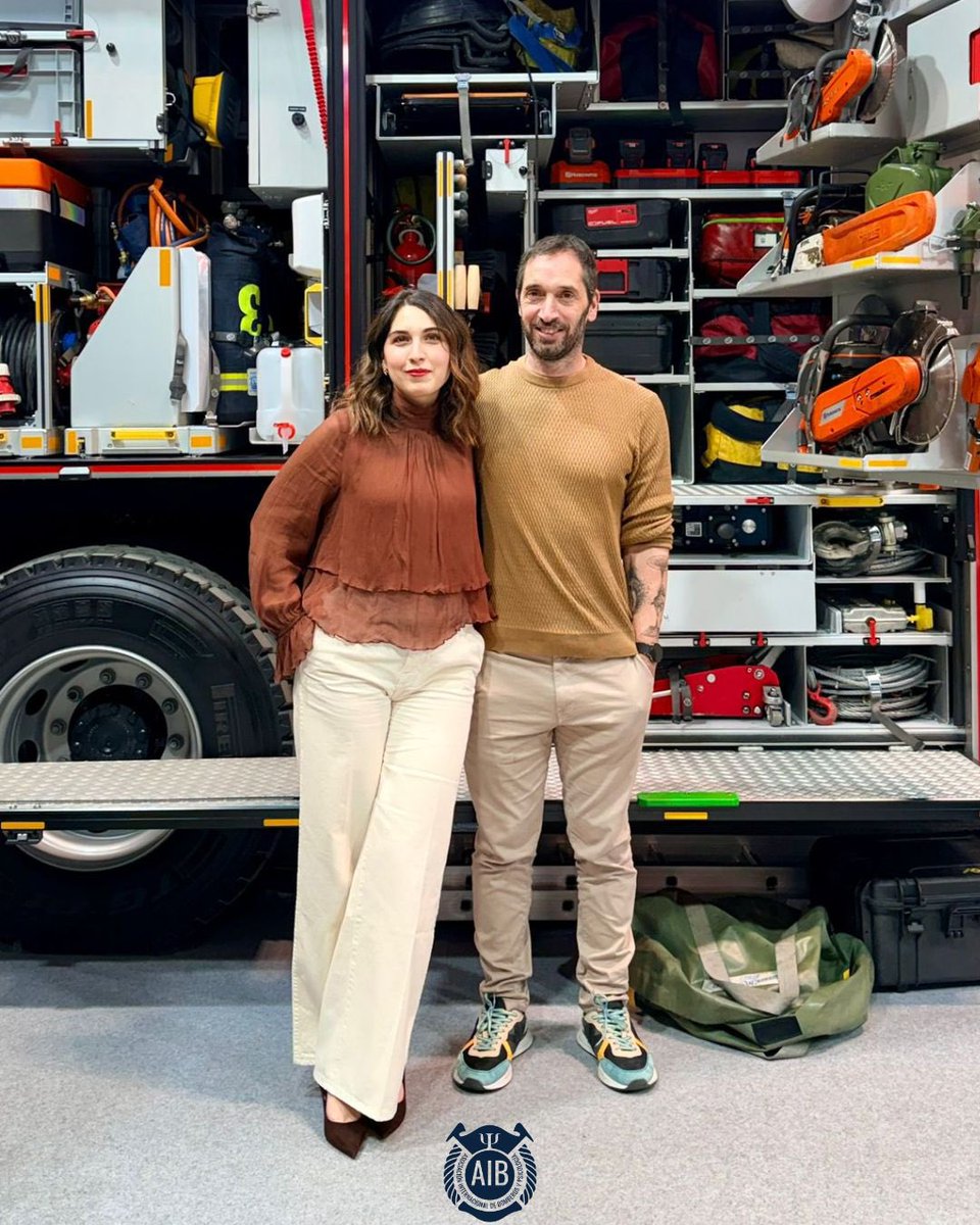 Internacional Bomberos y Psicología de Emergencia tweet media