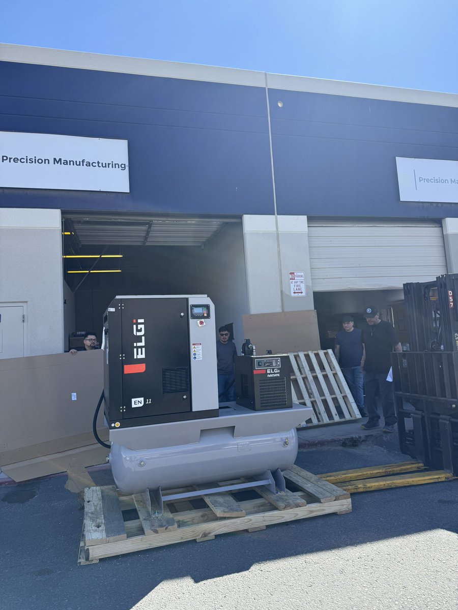 Sebastian tweet media