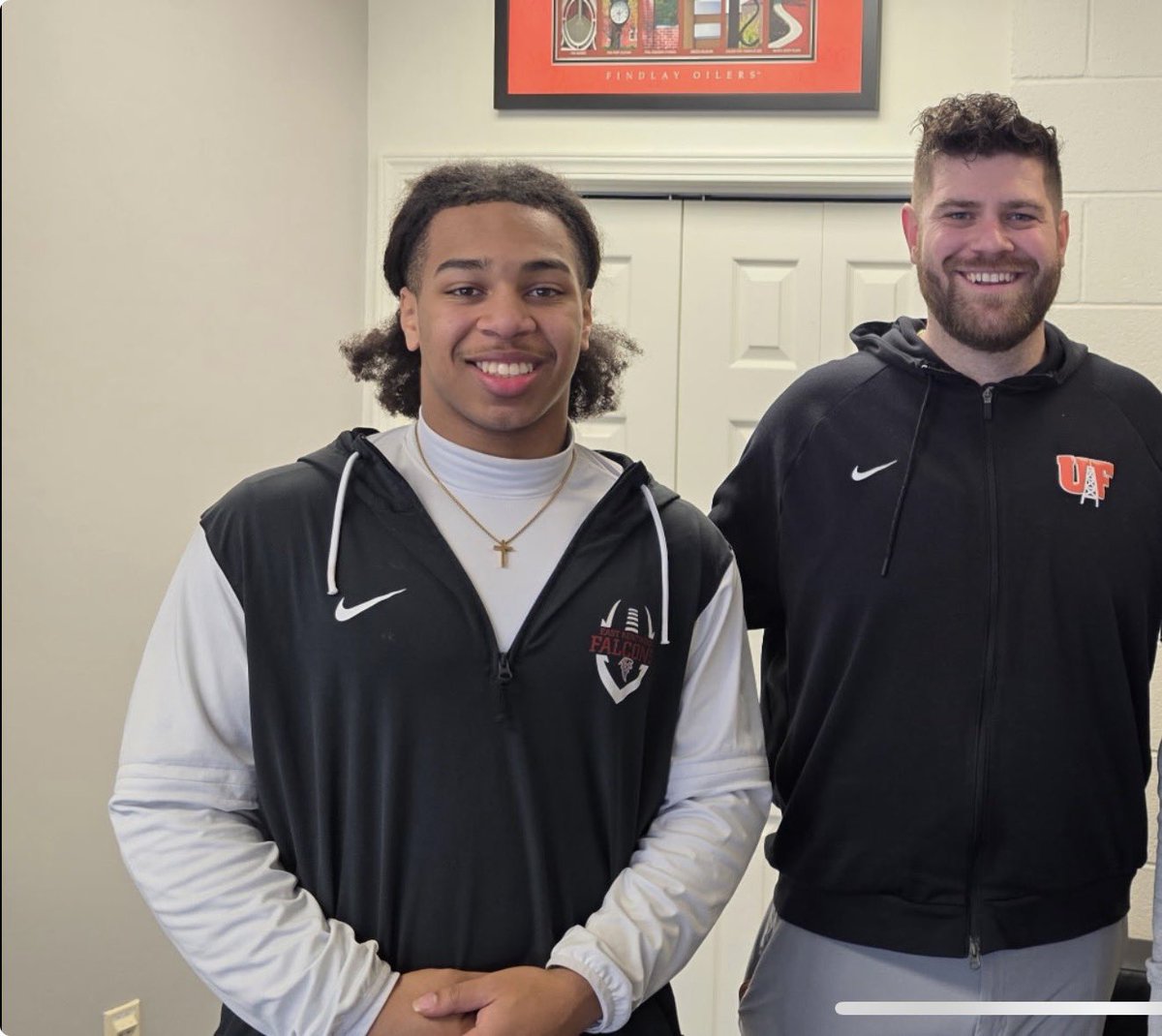 Chris Thompson tweet media