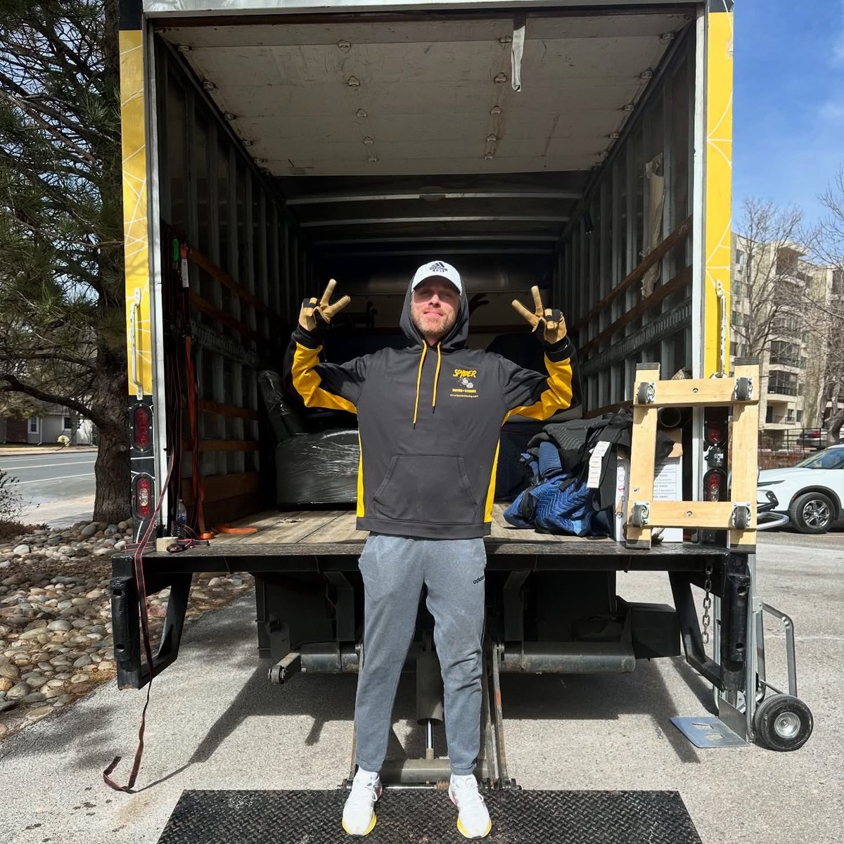 SpyderMoving's tweet image. Mover of the week! Spyder Moving Team is skilled, reliable, and courteous! Give us a call for your next move at (800) 221-3560 or learn more at spydermoving.com 
#spydermovingandstorage #movingcompany #movers #localmovingservices #movewithspyder