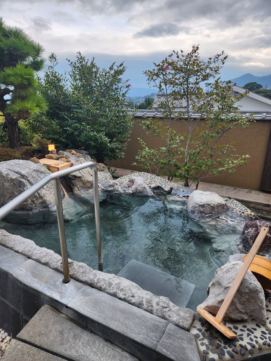 songsong tweet media