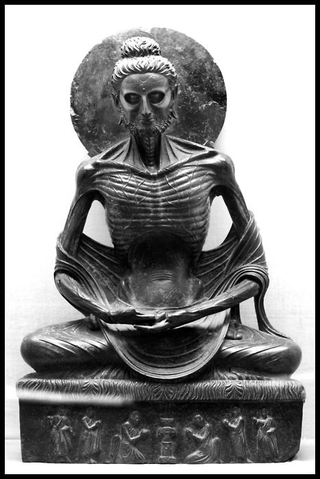 Demon_Realms's tweet photo. How catholics feel after not eating candy for two weeks https://t.co/gvk04yM0Xh
