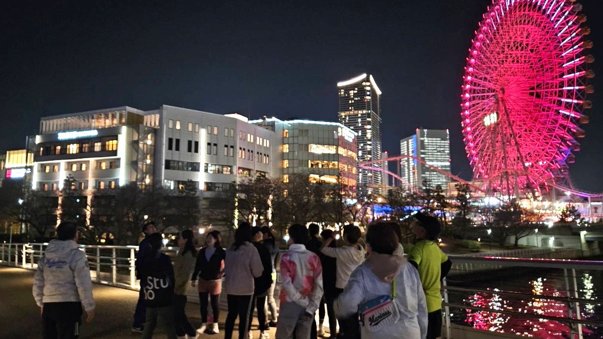 Shiseido_rc's tweet image. 🙌社内RUN＆WALKイベント開催🙌
選手と社員が一緒にランニングやウォーキングを楽しむイベント「#FUNRUN」を資生堂グローバルイノベーションセンターで開催しました🏃‍♀️🚶🌙
先日引退を発表した井手選手も参加し、夜景が綺麗なみなとみらいを社員の皆さんと一緒に楽しみました🌃
#井手彩乃 #風間歩佳