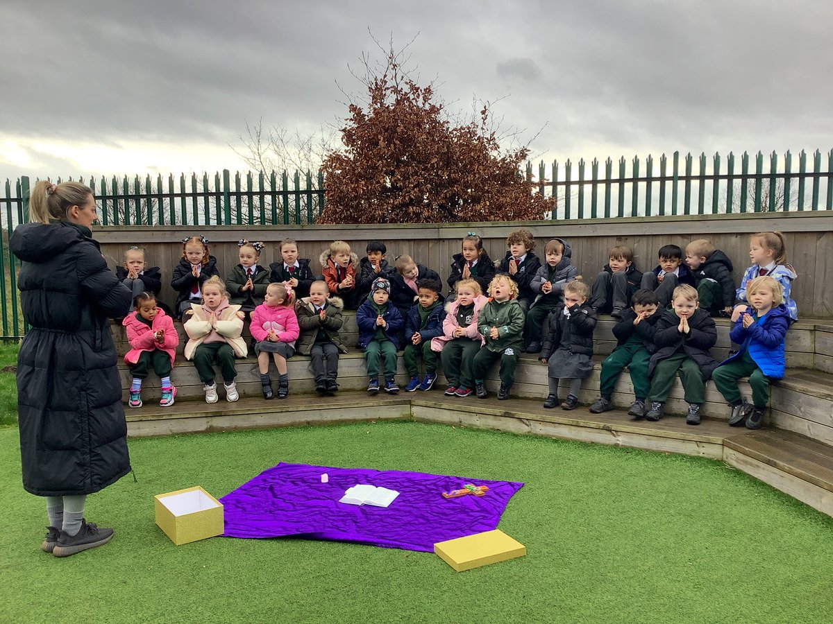 Mrs Jones tweet media