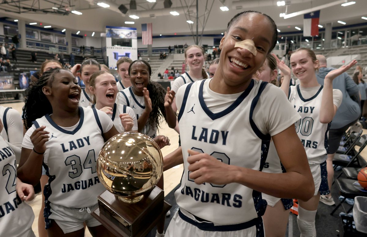 Greg Riddle tweet media