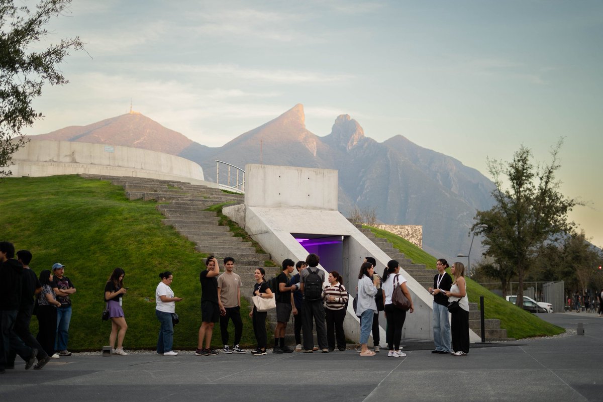 distritotec tweet media