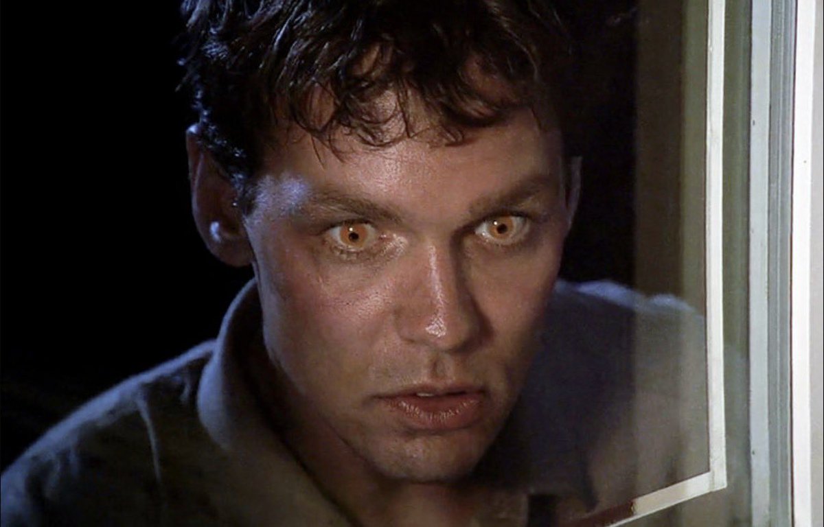 the4kCollectivE's tweet image. Tonight’s episode of The X Files. Season 1 Episode 21 - Tooms. 

Another superb episode. 

Eugene Tooms, a supernatural killer whom Mulder helped incarcerate, is released on parole.

What on earth are you thinking !?!?!?! Why consider letting him out. 

#TheXFiles #XFiles