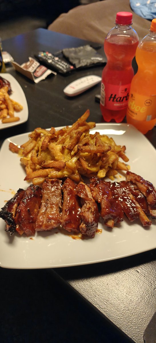 Blueybbf's tweet photo. Birthday Dinner was cheese fries with my special spices and BBQ rips likewise * soo good 😊 https://t.co/nTERYqXnkS