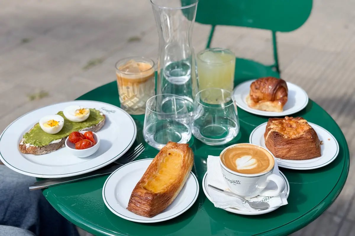 Feregotti Café: la cafetería familiar que llegó para revolucionar un barrio pintamagazine.com/gastronomia/fe…