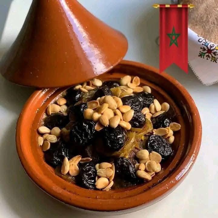 ايلا عرضتك على طاجين اللحم بالبرقوق او البسطيلة، شنّو تختار؟