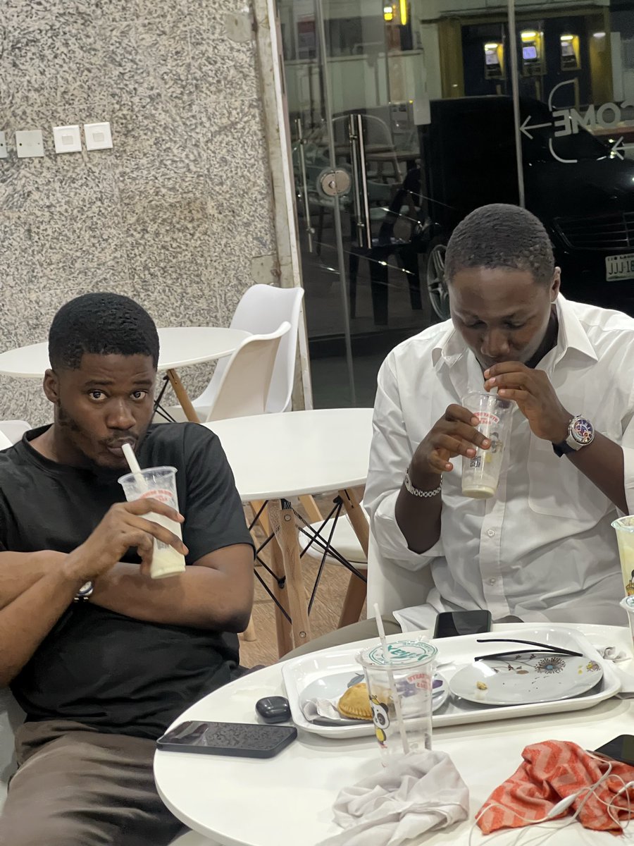 congablaze's tweet photo. Good times🥳
@BhigSteve @KingMitchy https://t.co/bmQ4frnwkp