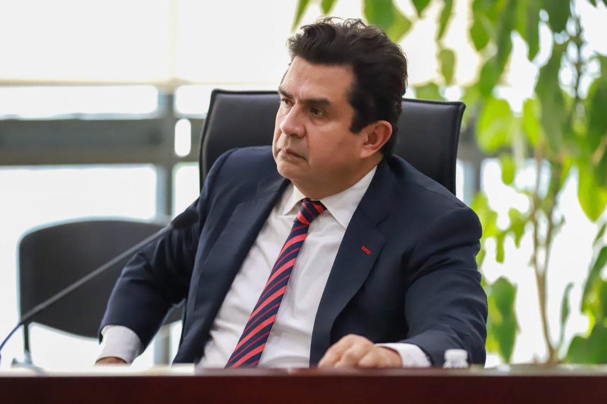 HegelCortes's tweet photo. Hoy celebramos la 7ma Sesión Ordinaria del Pleno del #TFCA presidida por el Mag. Cristóbal Arias Solís, en la que se aprobaron 55 puntos relacionados con asuntos jurisdiccionales y colectivos.
Con estas acciones, el Tribunal garantiza justicia laboral en nuestro país. https://t.co/ax0iFRCwaW