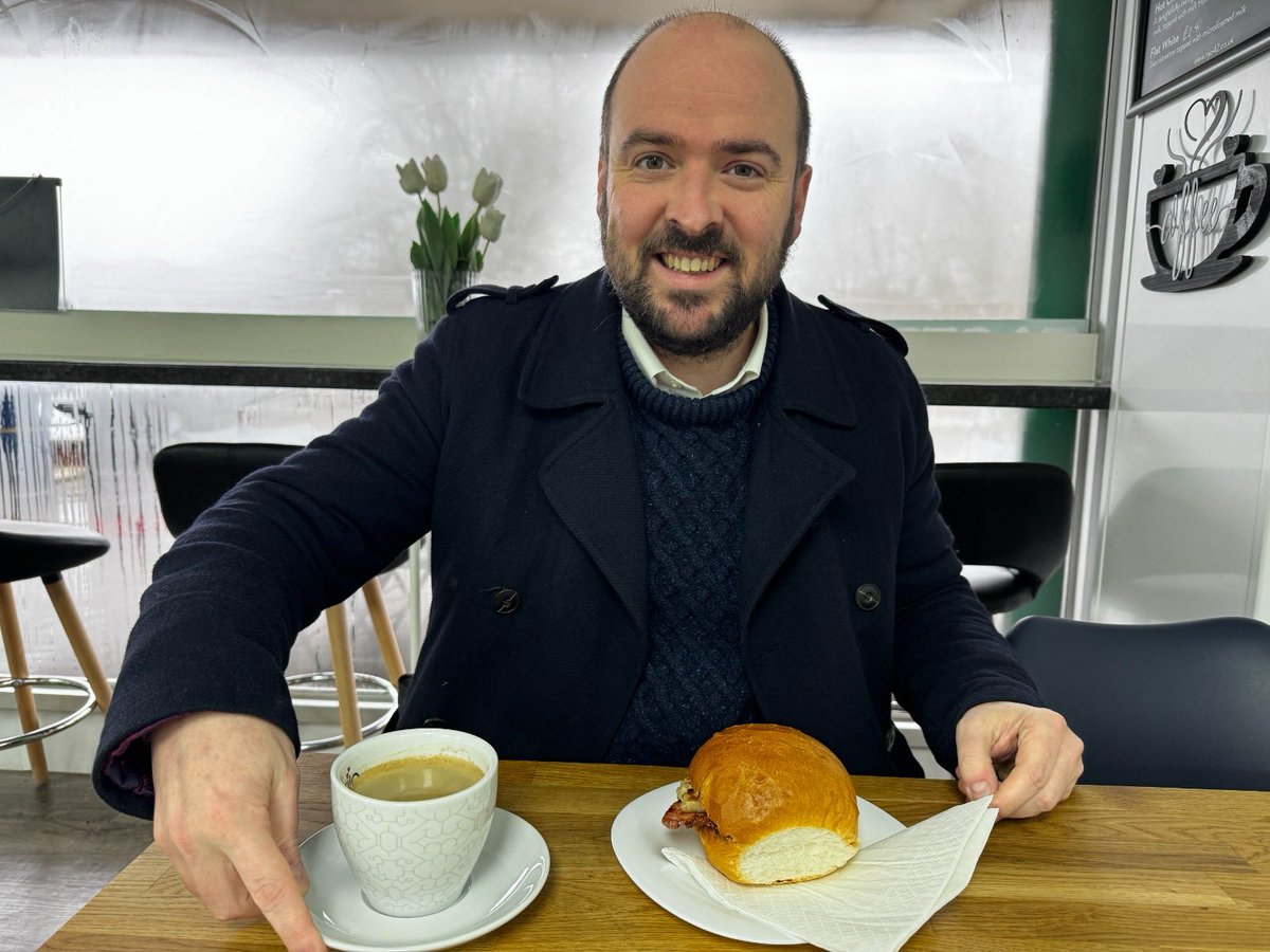 RicHolden's tweet image. I stopped by Tasty Buds, one of my favourite cafes in #Basildon, for a bite in between busy meetings in the local area.

It looks absolutely brilliant in there after their recent revamp and the bacon butty with brown sauce still hits the spot with a cuppa!