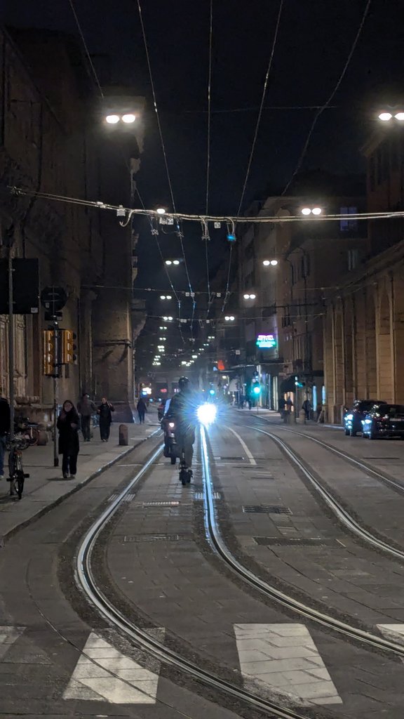 граф генри tweet media