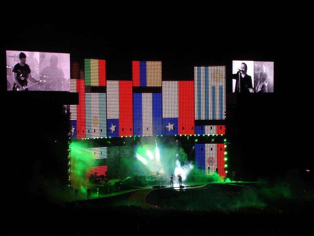 U2 Chile tweet media