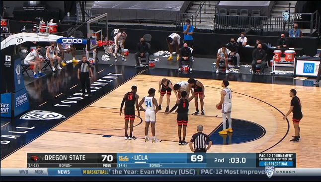 OdjHoops's tweet image. Crazy butterfly effect moment 🦋

In the 2021 Pac 12 Tournament Quarters, Jules Bernard went 1 of 2 from the FT line here sending this game to OT

Oregon State would go on to win the Pac 12 tourney and go dancing, where they ripped off 3 wins to make the Elite 8

And Wayne Tinkle
