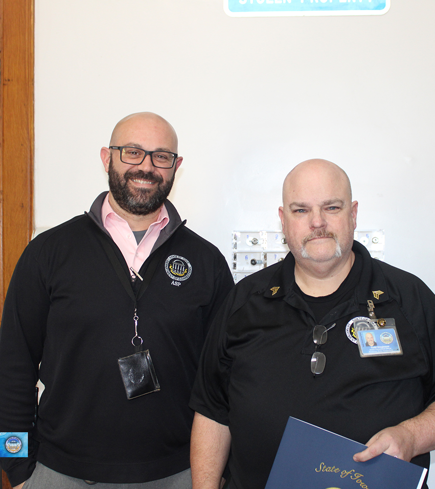 IowaCorrections's tweet photo. Congrats to Todd Dingbaum, ASP’s January Employee of the Month! His quick thinking, attention to detail, and positive attitude make our facility safer and brighter every day. 👏
#IDOC https://t.co/fBSyeukOkI