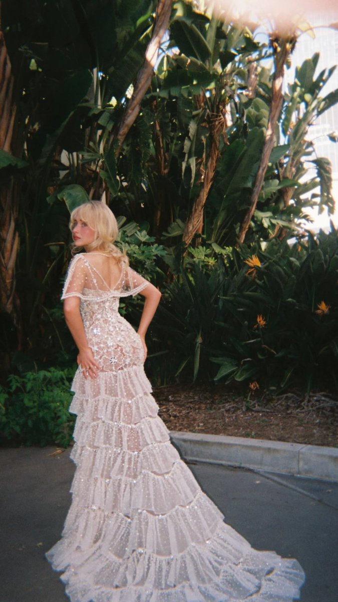 vicky 🐾 tweet media