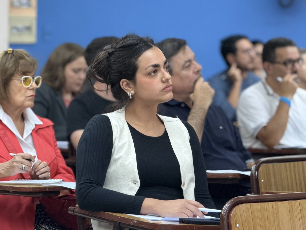 Colegio Universitario IES tweet media