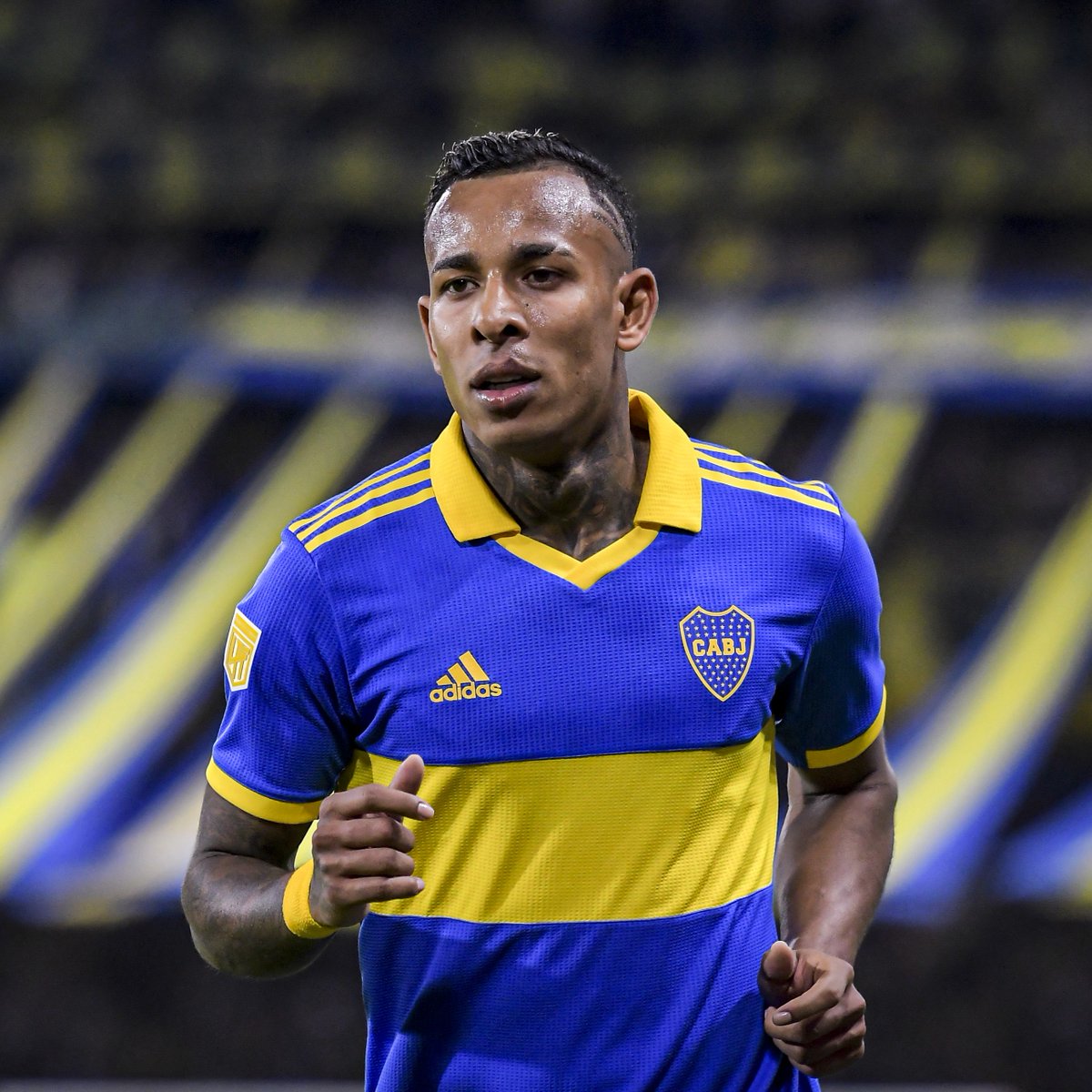 PlanetaBoca's tweet photo. 🤔 ¿Bancarían la vuelta de Villa a Boca? Los leemos. https://t.co/qK8O0u9Sdt