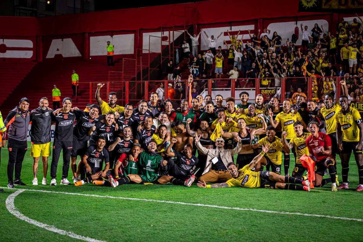xaviersegovia32's tweet photo. Barcelona SC es el equipo CON MAYOR EFECTIVIDAD en las definiciones por penales en TODA LA HISTORIA de la Copa @Libertadores, entre los cuatro equipos con más definiciones desde el punto fatídico.

BSC (10) 🇪🇨

✅ 8
❌ 2
📊 80 %

Boca Juniors (17) 🇦🇷

✅ 11
❌ 6
📊 64,70 %

Olimpia (13) 🇵🇾

✅ 7
❌ 6
📊 53,84 %

River Plate (10) 🇦🇷

✅ 5
❌ 5
📊 50 %