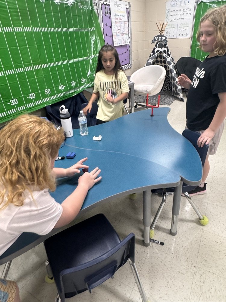 Robinson Elementary tweet media