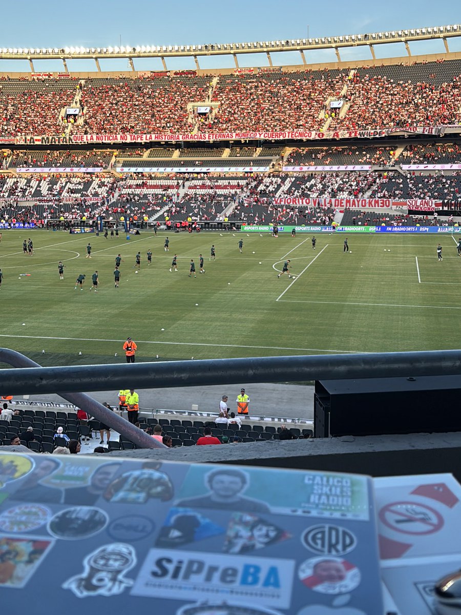 River | Los 11 en el último de Gallardo: Beltrán; Montiel, M. Quarta, Rivero y F. González;  Vera, Moreno, Galván; Freitas, Driussi y Subiabre. 
Silbados por la gente: Driussi, Colidio, Castaño, Acuña, Galoppo, Viña, Bustos, Salas y Paulo Díaz