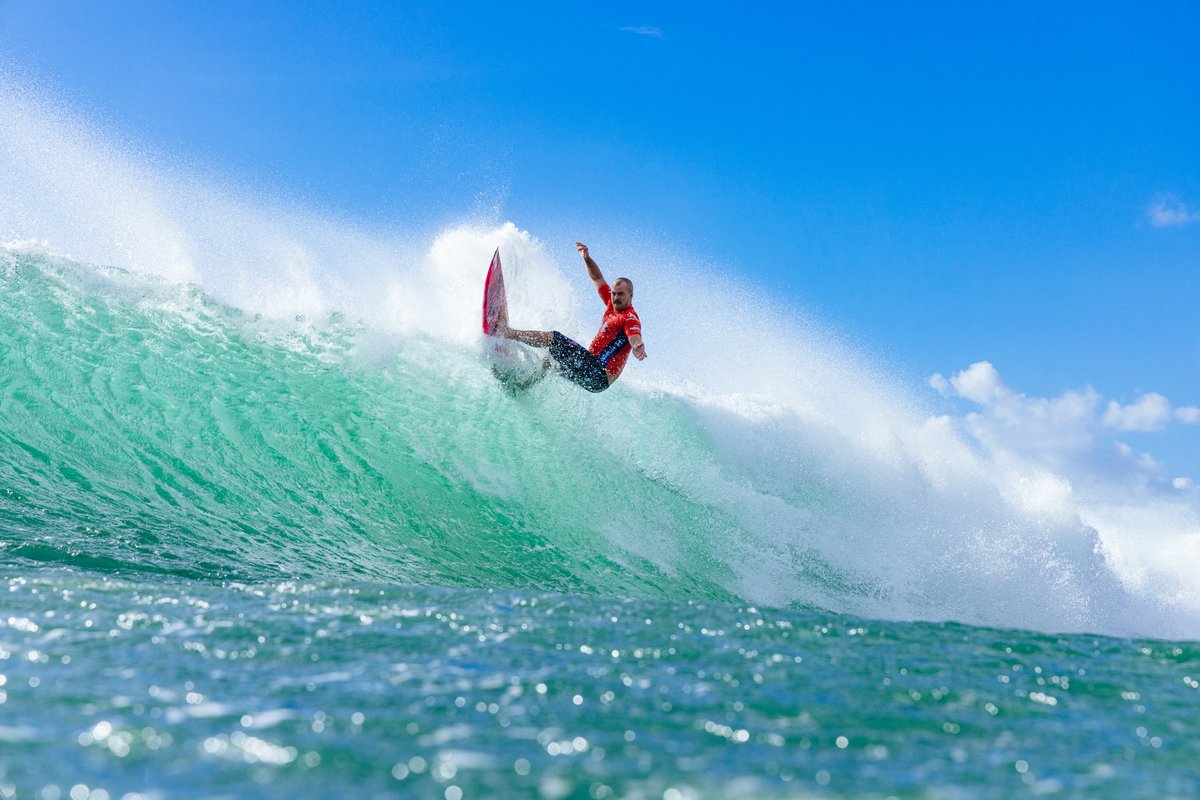 1029 Hot Tomato tweet media