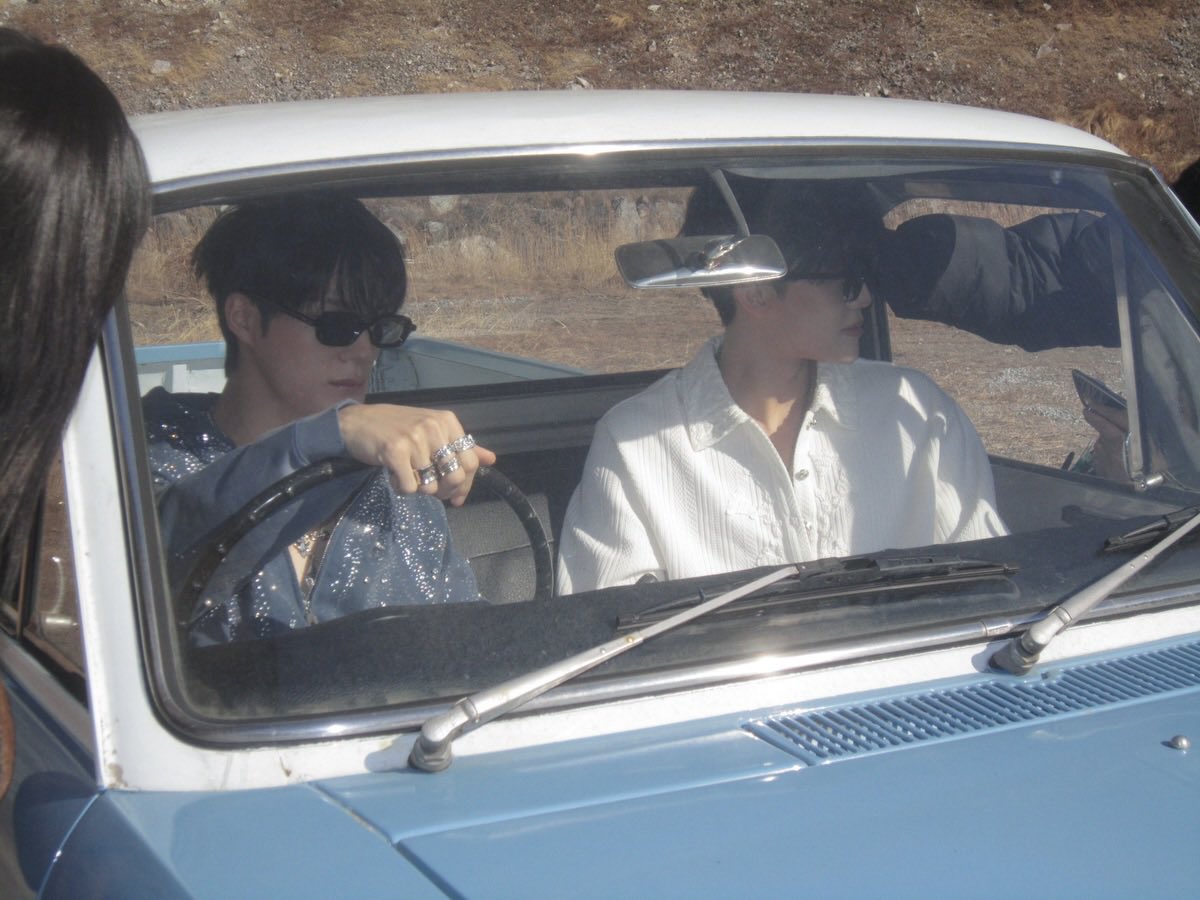 ตุ๊กรักพี่มั้ย ? 

ตุ๊กขับรถอยู่ค่ะพี่เหว่ง