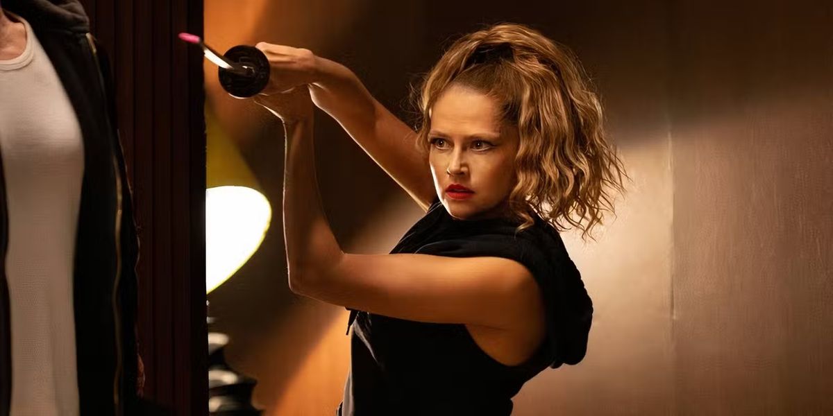 screenrant's tweet image. Happy Birthday to #WarmBodies and #LightsOut star, #TeresaPalmer 🎉